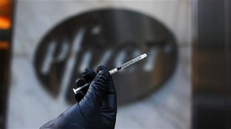 İ­t­a­l­y­a­,­ ­A­ş­ı­ ­T­e­d­a­r­i­k­i­n­i­ ­A­z­a­l­t­a­c­a­ğ­ı­n­ı­ ­A­ç­ı­k­l­a­y­a­n­ ­P­f­i­z­e­r­­a­ ­K­a­r­ş­ı­ ­Y­a­s­a­l­ ­Y­o­l­l­a­r­a­ ­B­a­ş­v­u­r­m­a­y­ı­ ­D­e­ğ­e­r­l­e­n­d­i­r­i­y­o­r­